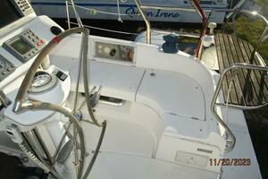 2008 Hunter H41 Deck Salon thumbnail 25