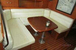 2008 Hunter H41 Deck Salon thumbnail 37