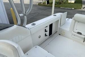 Patriot II 24ft Robalo Yacht For Sale