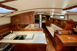 Kulike 2010 Valiant 50 Yacht For Sale in Tracy's Landing MD