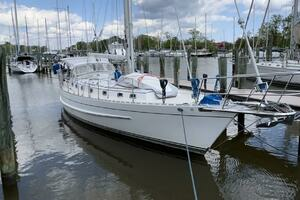 Kulike 2010 Valiant 50 Yacht For Sale in Tracy's Landing MD