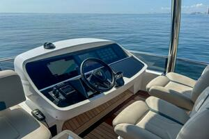 2024 Fairline Squadron 68 thumbnail 41
