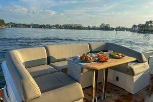 2024 Fairline Squadron 68 thumbnail 53