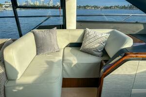 2024 Fairline Squadron 68 thumbnail 17