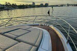 2024 Fairline Squadron 68 thumbnail 8