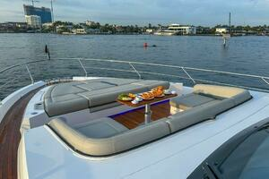 2024 Fairline Squadron 68 thumbnail 10