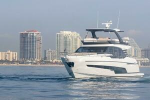 2024 Fairline Squadron 68 thumbnail 4
