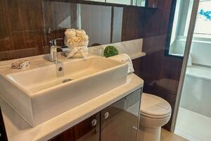 2024 Fairline Squadron 68 thumbnail 30