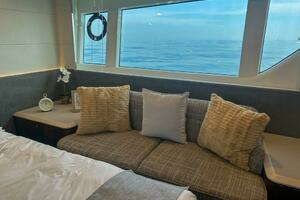 2024 Fairline Squadron 68 thumbnail 24