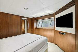 2011 Sunseeker 34M thumbnail 24