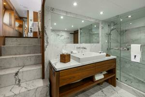 2011 Sunseeker 34M thumbnail 15