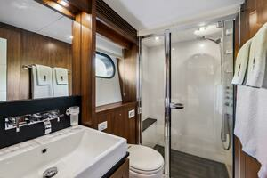 2011 Sunseeker 34M thumbnail 26