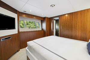 2011 Sunseeker 34M thumbnail 22