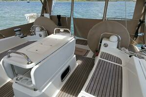 2012 Jeanneau 53 thumbnail 13