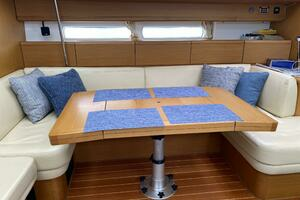 2012 Jeanneau 53 thumbnail 36