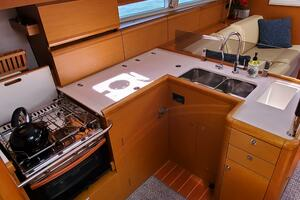 2012 Jeanneau 53 thumbnail 33