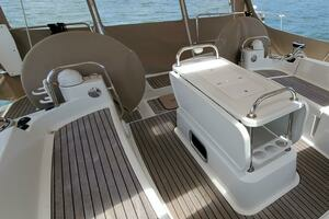 2012 Jeanneau 53 thumbnail 12