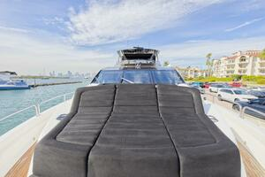 2018 Sunseeker 86 Yacht thumbnail 11