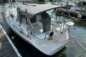  2023 Catalina 355 Yacht For Sale in Palmetto FL