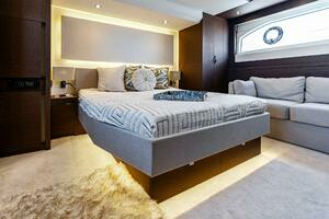 2019 63 Prestige Flybridge - RT Time - Master Stateroom