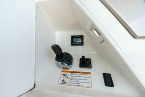 2019 63 Prestige Flybridge - RT Time - Cockpit