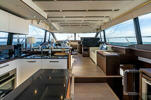 2019 63 Prestige Flybridge - RT Time - Salon Overview