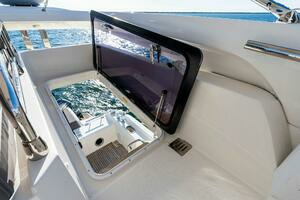 2019 63 Prestige Flybridge - RT Time - Flybridge Access