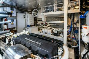 2019 63 Prestige Flybridge - RT Time - Engine Room