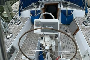 2004 ShearWater 45 thumbnail 12