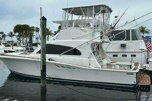 2001 Luhrs Convertible thumbnail 22
