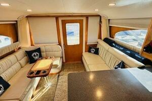 2001 Luhrs Convertible thumbnail 5