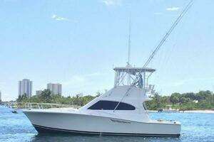 2001 Luhrs Convertible thumbnail 23