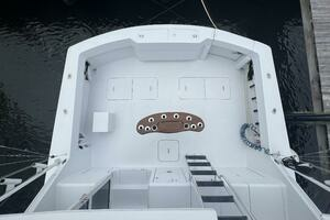 Hatteras SF Down Time - Cockpit