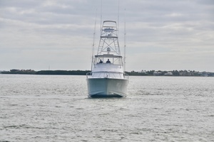 Hatteras SF Down Time - Exterior