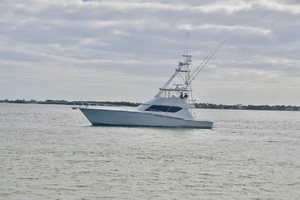1999 Hatteras 60 Convertible thumbnail 5