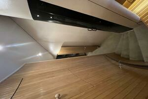 Hatteras SF Down Time - Companionway