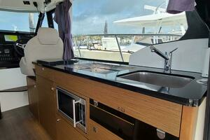 2021 Jeanneau NC 1095 Fly thumbnail 27