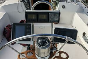 1993 Sabre 38 thumbnail 21