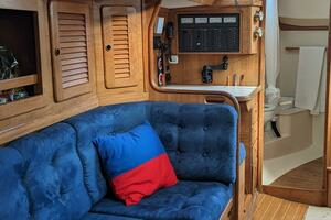 1993 Sabre 38 thumbnail 34