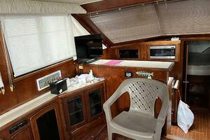 1987 Californian 42 Motor Yacht thumbnail 6