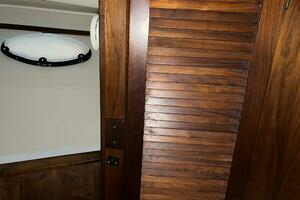 1987 Californian 42 Motor Yacht thumbnail 17