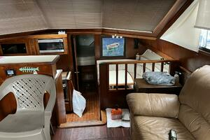 1987 Californian 42 Motor Yacht thumbnail 5