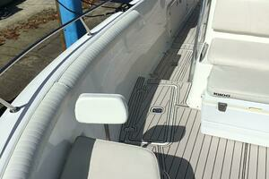 2004 Century 3200 Center Console thumbnail 9
