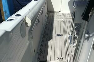 2004 Century 3200 Center Console thumbnail 7
