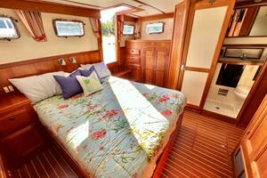 SWAMP FOX 47ft Sabre Yacht For Sale