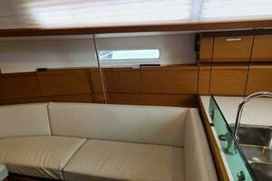 2020 Jeanneau 389 thumbnail 10