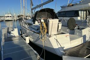 2020 Jeanneau 389 thumbnail 12