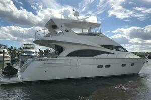 SILVER LINING 2005 Marquis Flybridge Yacht For Sale in Montego Bay 