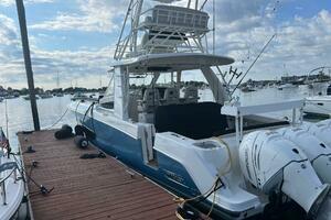  2017 Boston Whaler 420 Outrage Yacht For Sale in Humarock MA