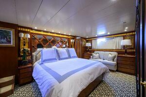 CIPANGO 92ft Versilcraft Yacht For Sale